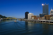 Downtown Pittsburgh seen from Smithfield St Bridge