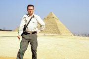 On the Giza plateau 